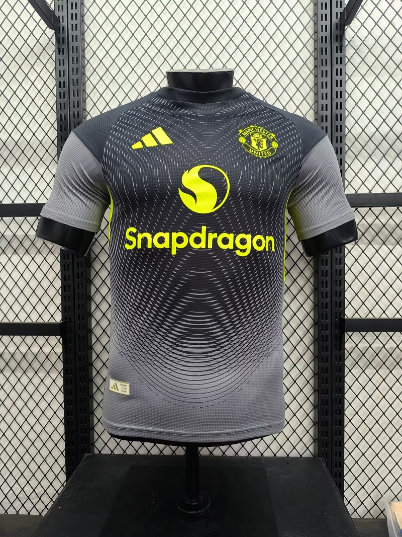 AAA Quality Manchester Utd 25/26 GK Black/Yellow Jersey(Player)